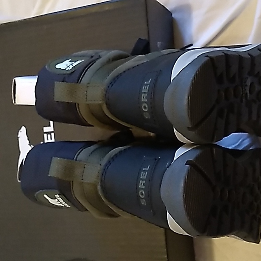 NIB Women's Sorel Whitney Short Lace Green boots size 6 - Picture 6 of 11